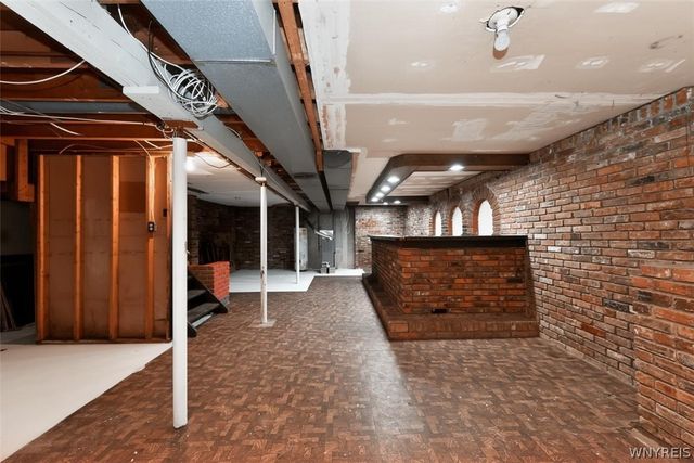 5629 Girard Avenue, Niagara Falls, NY 14304