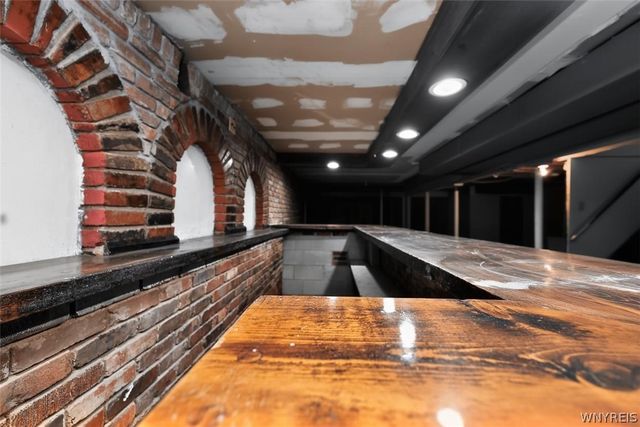 5629 Girard Avenue, Niagara Falls, NY 14304