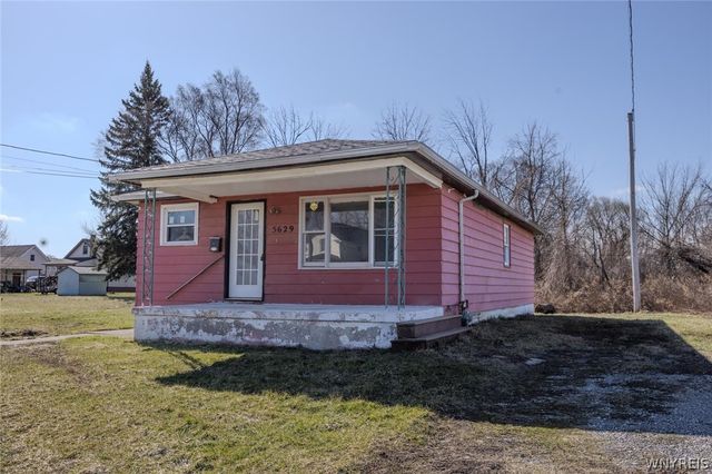 5629 Girard Avenue, Niagara Falls, NY 14304