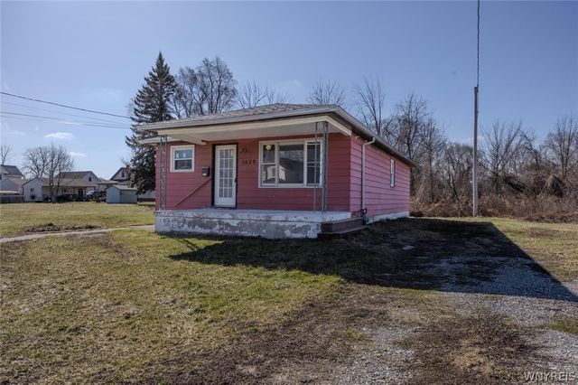 5629 Girard Avenue, Niagara Falls, NY 14304