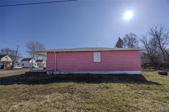 5629 Girard Avenue, Niagara Falls, NY 14304