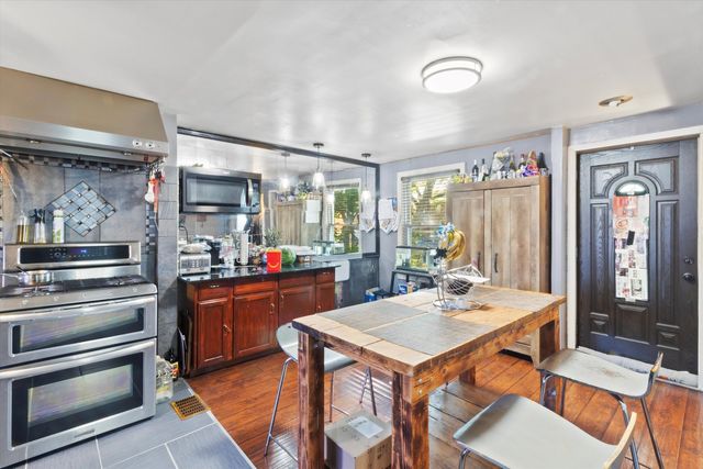 3733 S 57th Avenue, Cicero, IL 60804