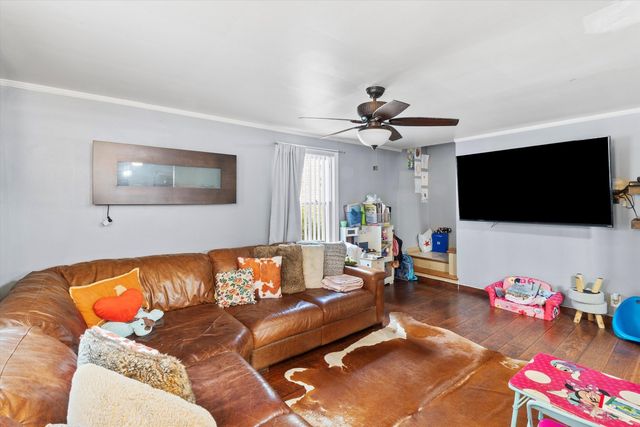 3733 S 57th Avenue, Cicero, IL 60804