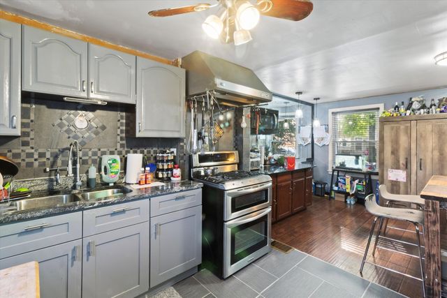 3733 S 57th Avenue, Cicero, IL 60804