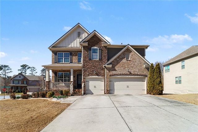 4208 Amberleaf Walk, Lilburn, GA 30047