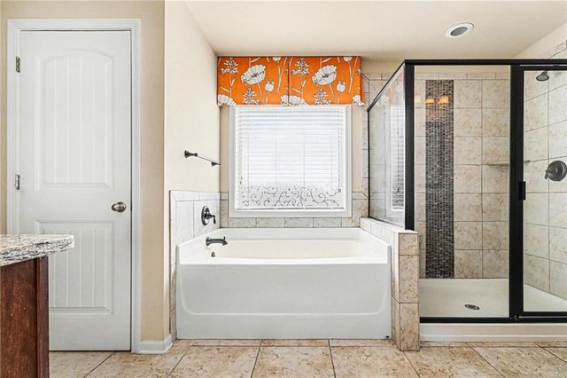 4208 Amberleaf Walk, Lilburn, GA 30047