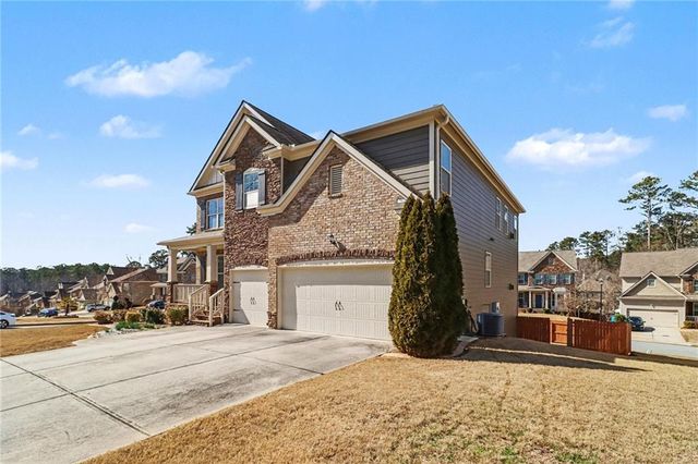 4208 Amberleaf Walk, Lilburn, GA 30047