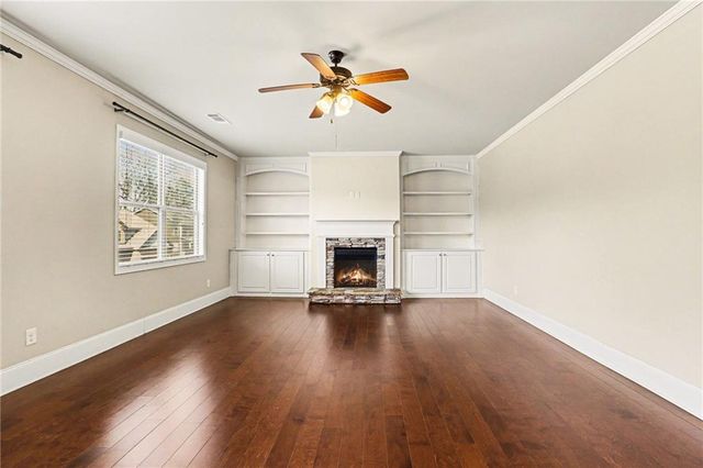 4208 Amberleaf Walk, Lilburn, GA 30047