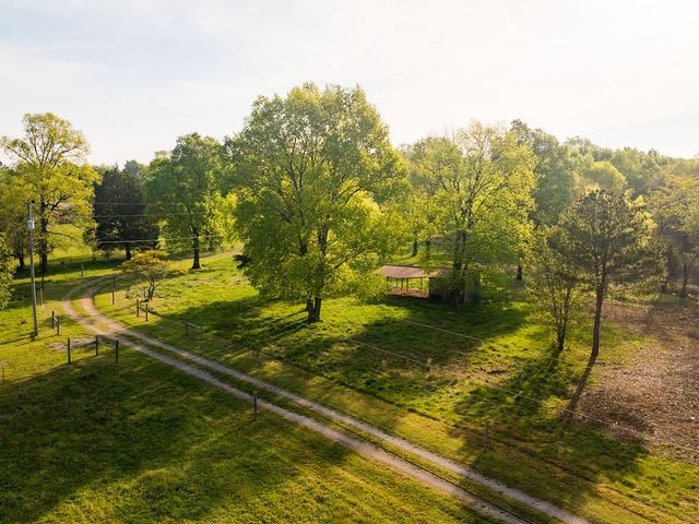 314 Bethlehem Church Rd, Shelbyville, TN 37160