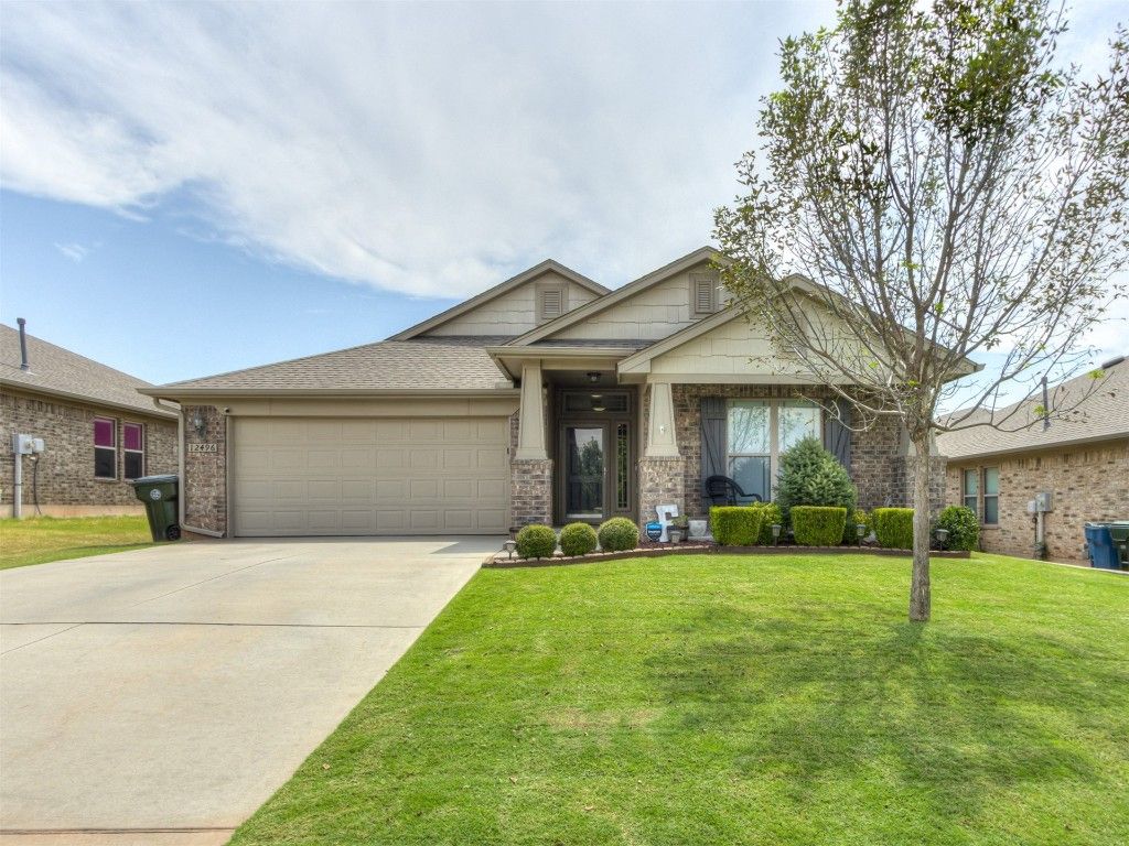 12496 Lakota Drive, Choctaw, OK 73020