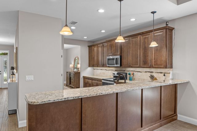 1560 Hickory Street, Niceville, FL 32578