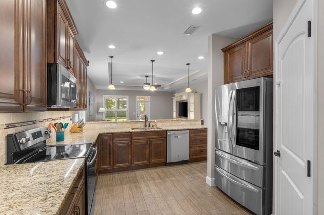 1560 Hickory Street, Niceville, FL 32578
