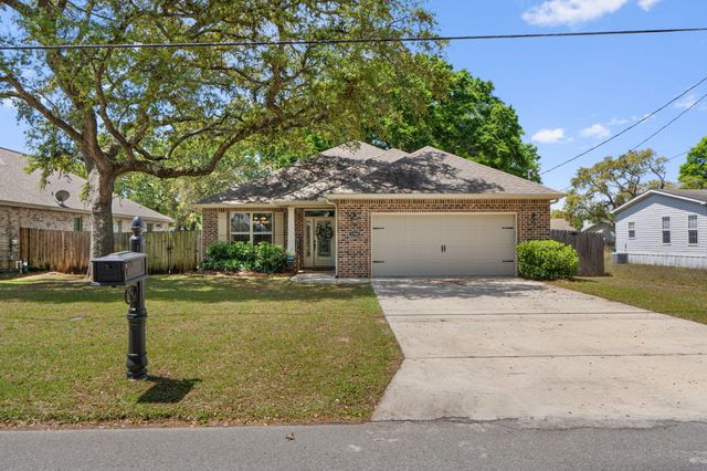 1560 Hickory Street, Niceville, FL 32578