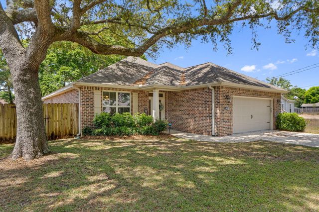 1560 Hickory Street, Niceville, FL 32578