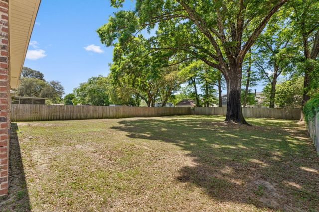 1560 Hickory Street, Niceville, FL 32578