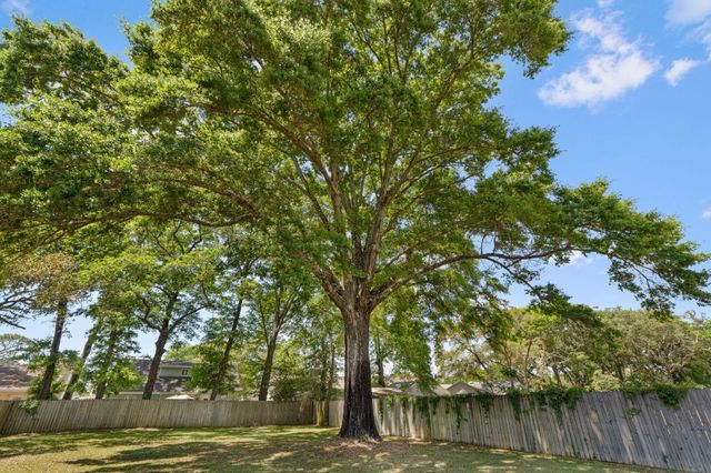 1560 Hickory Street, Niceville, FL 32578