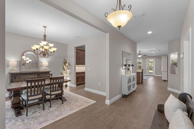 1560 Hickory Street, Niceville, FL 32578