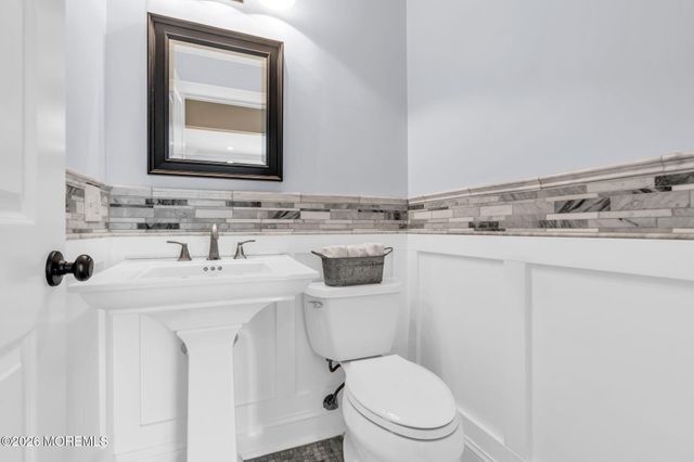 129 Ballantine Road, Middletown, NJ 07748