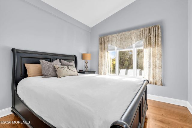 129 Ballantine Road, Middletown, NJ 07748