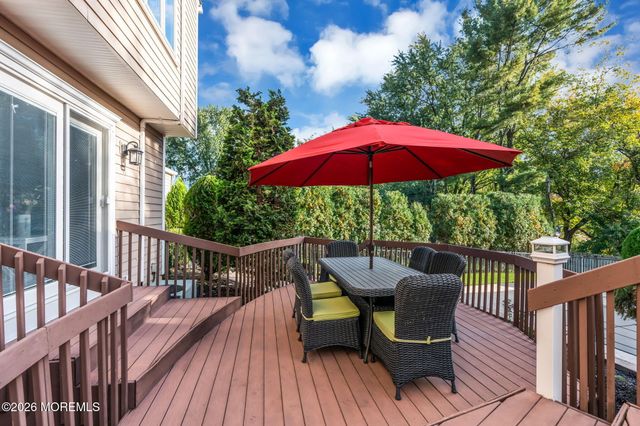 129 Ballantine Road, Middletown, NJ 07748