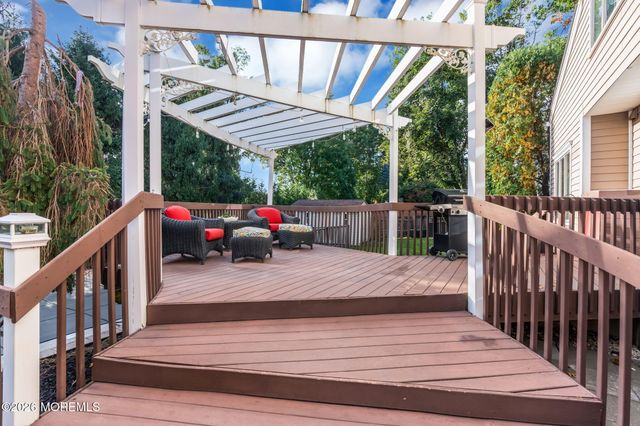 129 Ballantine Road, Middletown, NJ 07748