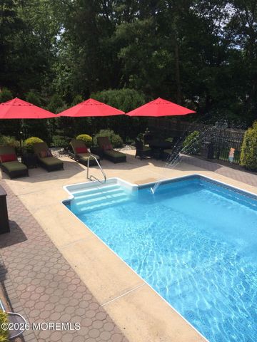 129 Ballantine Road, Middletown, NJ 07748
