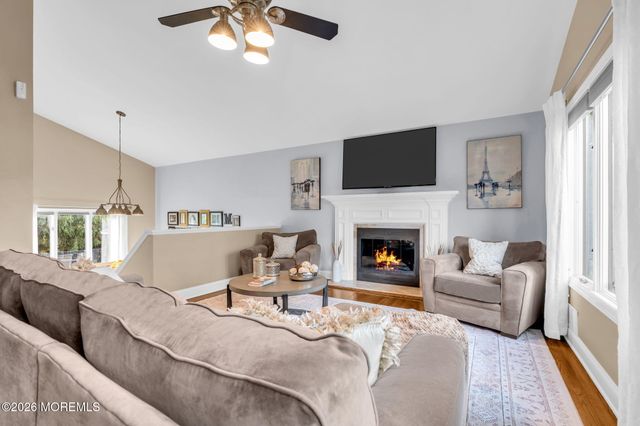 129 Ballantine Road, Middletown, NJ 07748
