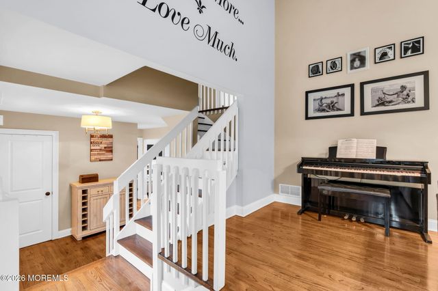 129 Ballantine Road, Middletown, NJ 07748