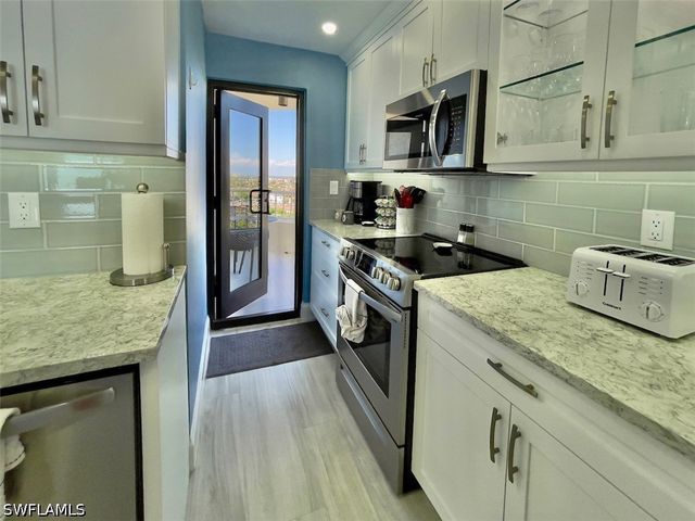 380 Seaview CT 1506, Marco Island, FL 34145