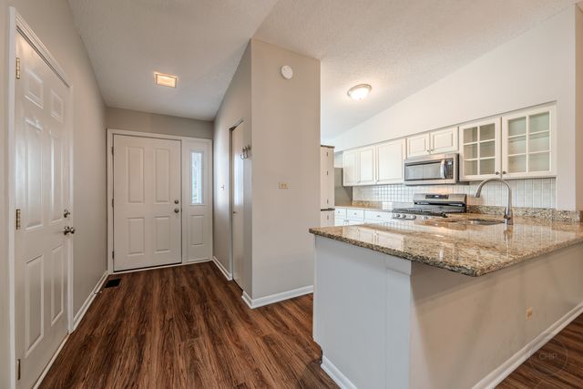 1846 SHETLAND Road, Naperville, IL 60565