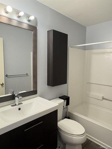 23322 Poplar Drive, Southfield, MI 48075