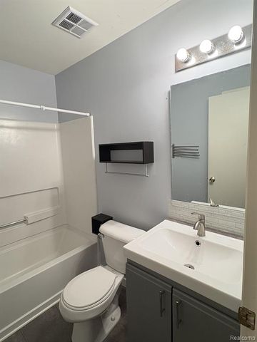 23322 Poplar Drive, Southfield, MI 48075