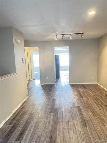 23322 Poplar Drive, Southfield, MI 48075