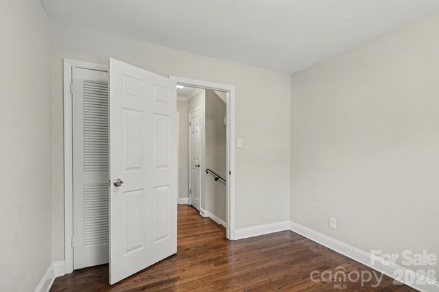 5416 Grafton Drive, Charlotte, NC 28215