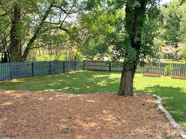 5416 Grafton Drive, Charlotte, NC 28215