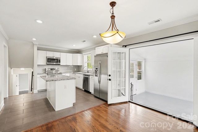 5416 Grafton Drive, Charlotte, NC 28215