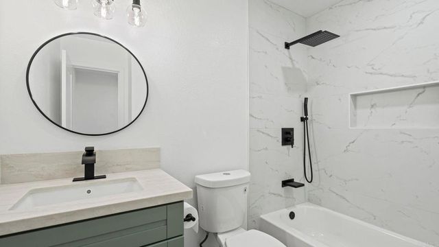 7986 Camino Jonata, San Diego, CA 92122