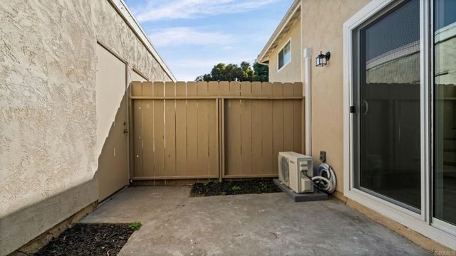 7986 Camino Jonata, San Diego, CA 92122