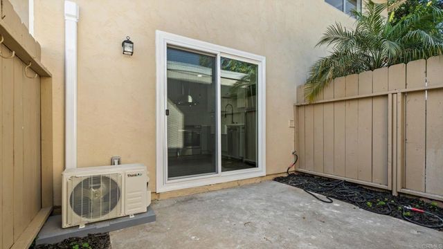 7986 Camino Jonata, San Diego, CA 92122