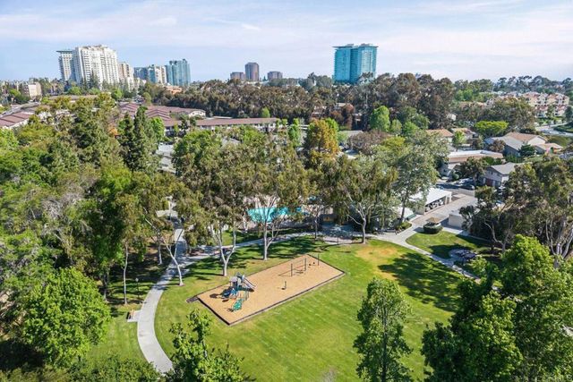 7986 Camino Jonata, San Diego, CA 92122