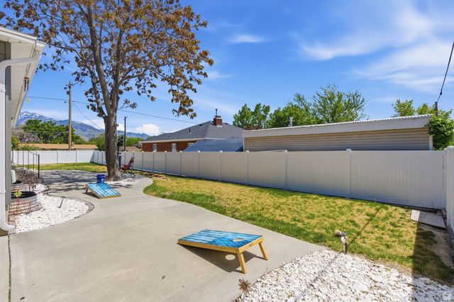 1719 W 12050 S, Riverton, UT 84065