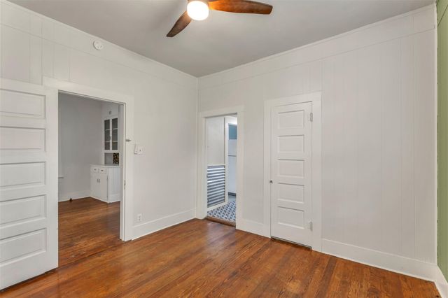 1002 Washburn ST, Taylor, TX 76574