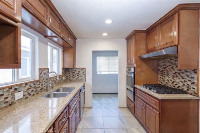 346 W School Street, Compton, CA 90220
