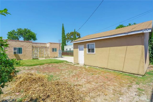 346 W School Street, Compton, CA 90220