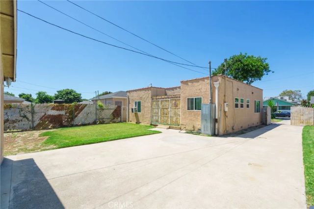 346 W School Street, Compton, CA 90220