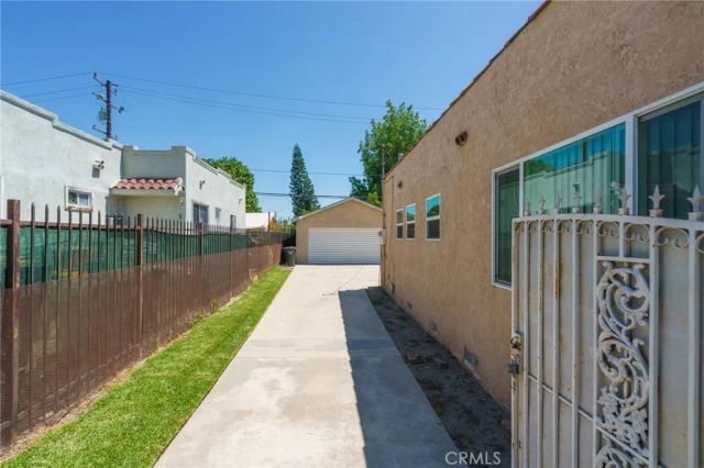 346 W School Street, Compton, CA 90220