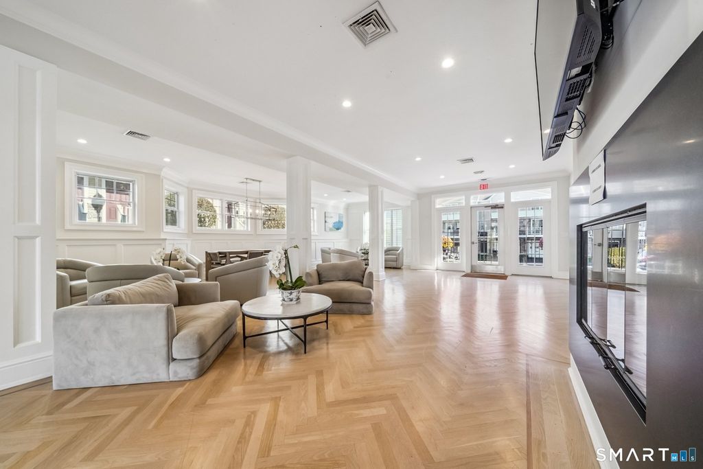 85 Camp Avenue APT 3B, Stamford, CT 06907