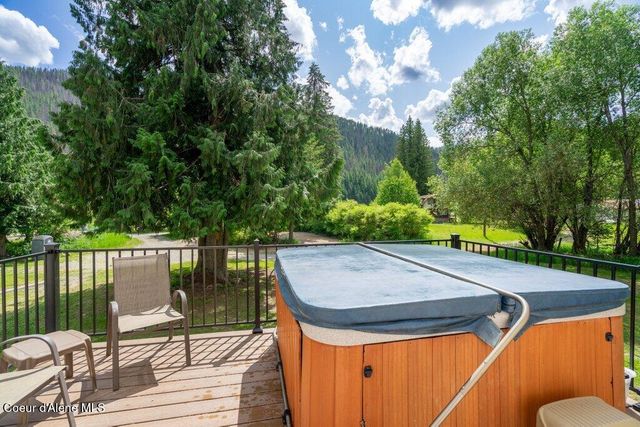 20264 Coeur D'Alene River Rd, Kingston, ID 83839