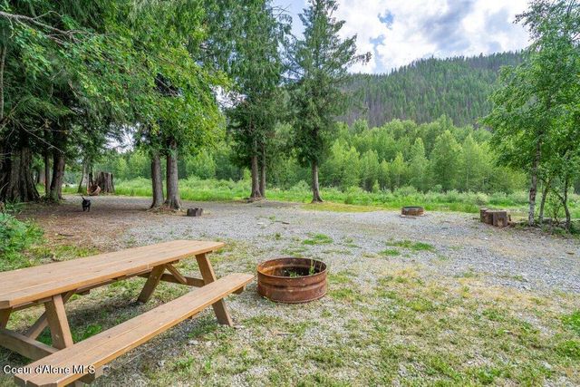 20264 Coeur D'Alene River Rd, Kingston, ID 83839