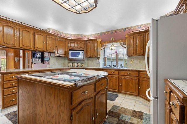 4432 MILL ROAD, Denmark, WI 54208